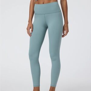 Vuori Inverson Rib Leggings in mint